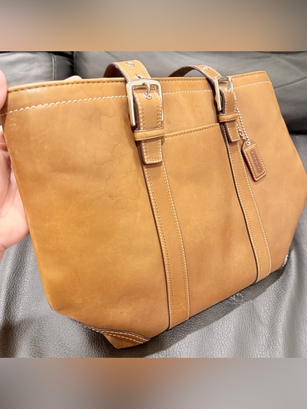 Vintage Coach Hampton Leather Shoulder Tote Bag – Camel Brown / Tan - Picture 5 of 13